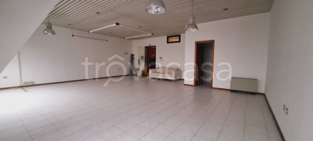 ufficio in vendita a Reggio nell'Emilia