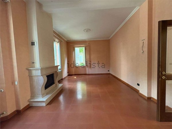 casa indipendente in vendita a Reggio nell'Emilia in zona Rosta Nuova