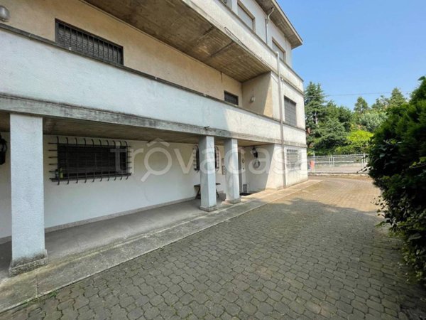 casa indipendente in vendita a Reggio nell'Emilia in zona Gattaglio