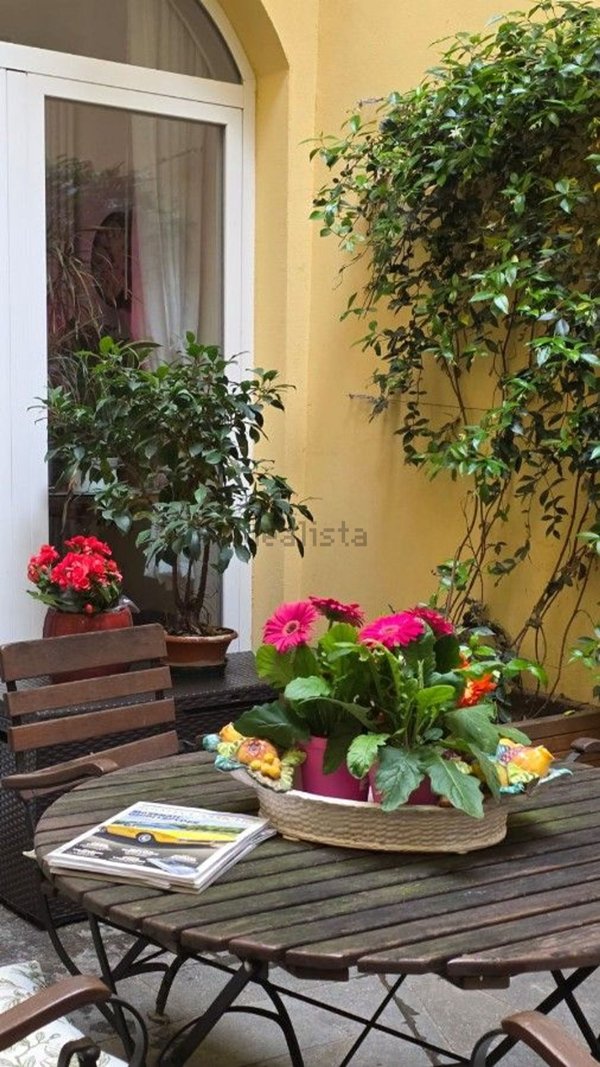 appartamento in vendita a Reggio nell'Emilia in zona Città Storica