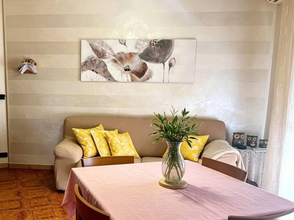 appartamento in vendita a Reggio nell'Emilia in zona Città Storica
