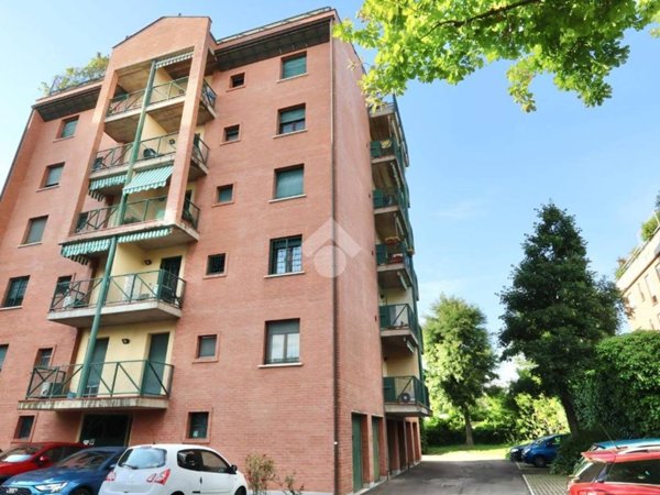 appartamento in vendita a Reggio nell'Emilia in zona Città Storica