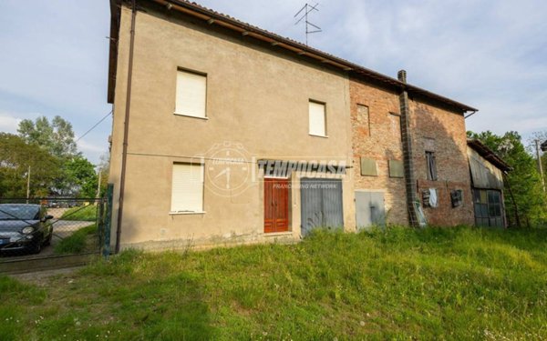 appartamento in vendita a Reggio nell'Emilia in zona San Bartolomeo