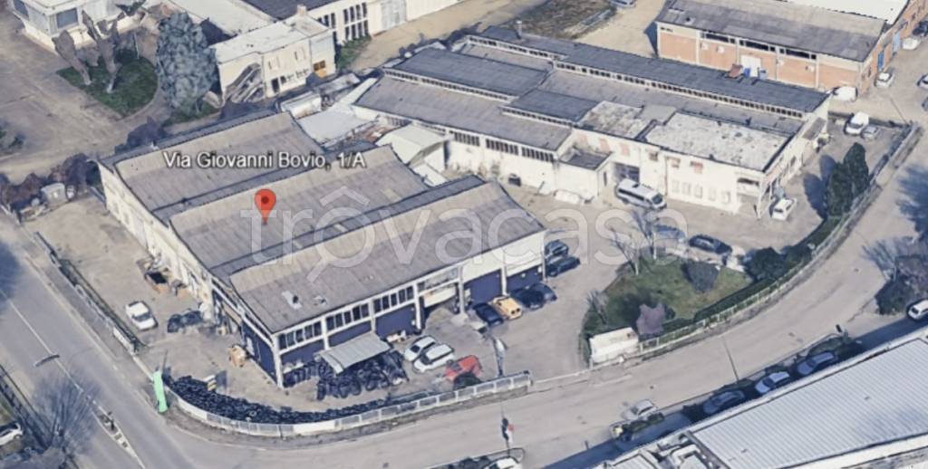 locale commerciale in vendita a Reggio nell'Emilia in zona Mancasale