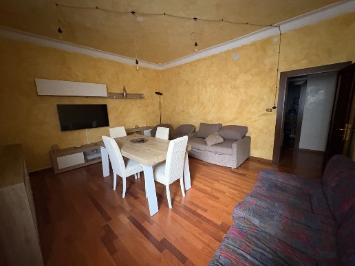 appartamento in vendita a Reggio nell'Emilia in zona Città Storica