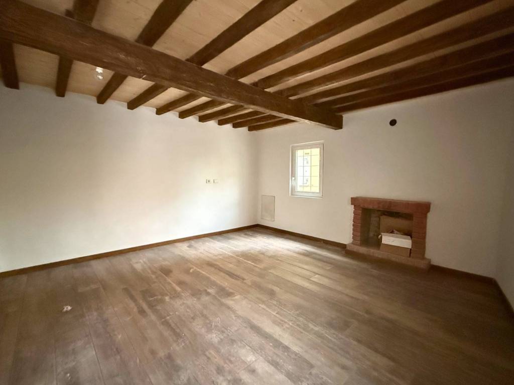 casa indipendente in vendita a Reggio nell'Emilia in zona Baragalla