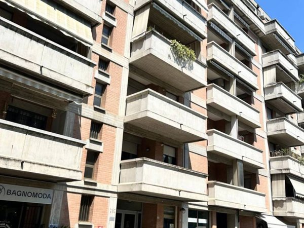 appartamento in vendita a Reggio nell'Emilia in zona Mirabello