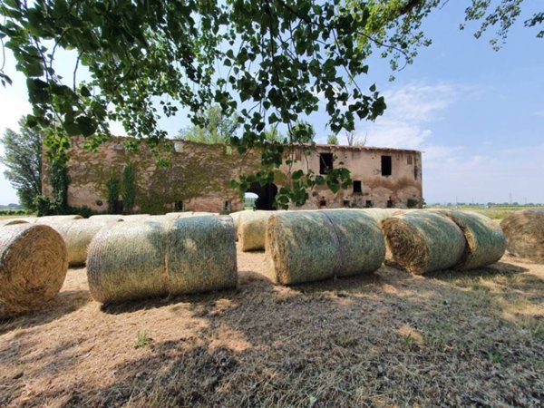 casa indipendente in vendita a Reggio nell'Emilia in zona Villa Bagno