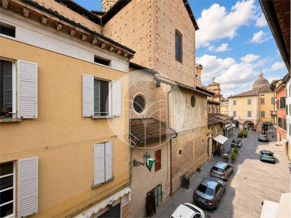 appartamento in vendita a Reggio nell'Emilia in zona Città Storica