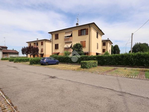 appartamento in vendita a Reggio nell'Emilia in zona Sesso