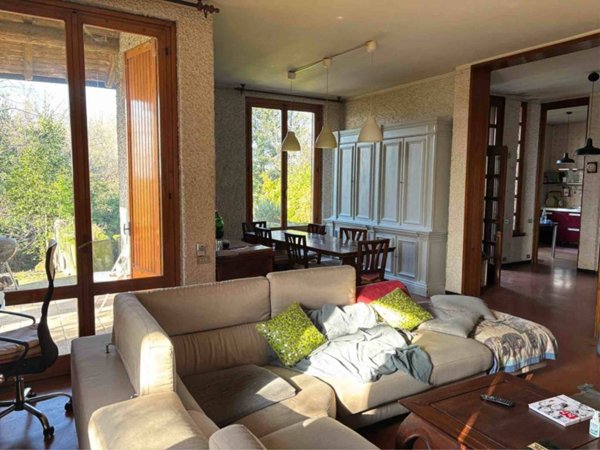 casa indipendente in vendita a Reggio nell'Emilia in zona Rivalta