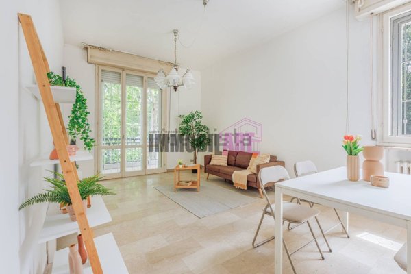 appartamento in vendita a Reggio nell'Emilia in zona Mirabello