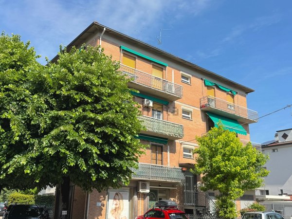 appartamento in vendita a Reggio nell'Emilia in zona Carrozzone