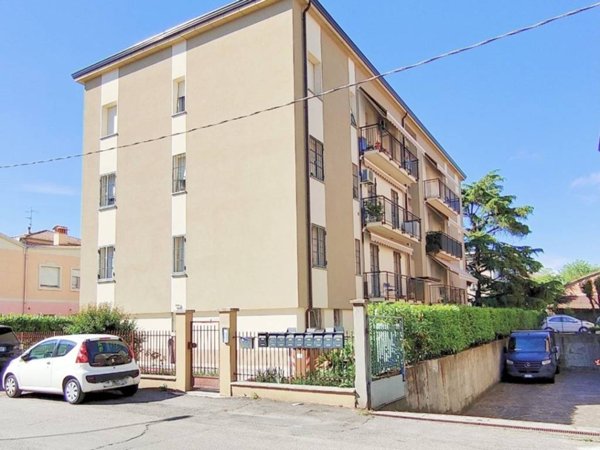 appartamento in vendita a Reggio nell'Emilia in zona Regina Pacis