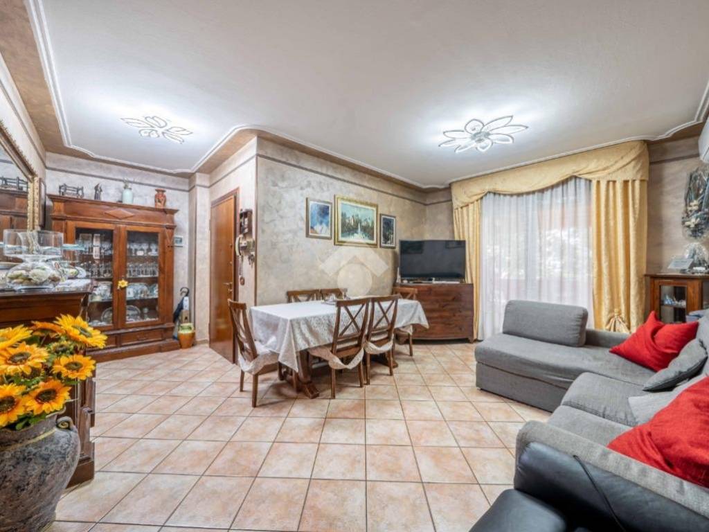 appartamento in vendita a Reggio nell'Emilia in zona Pieve Modolena
