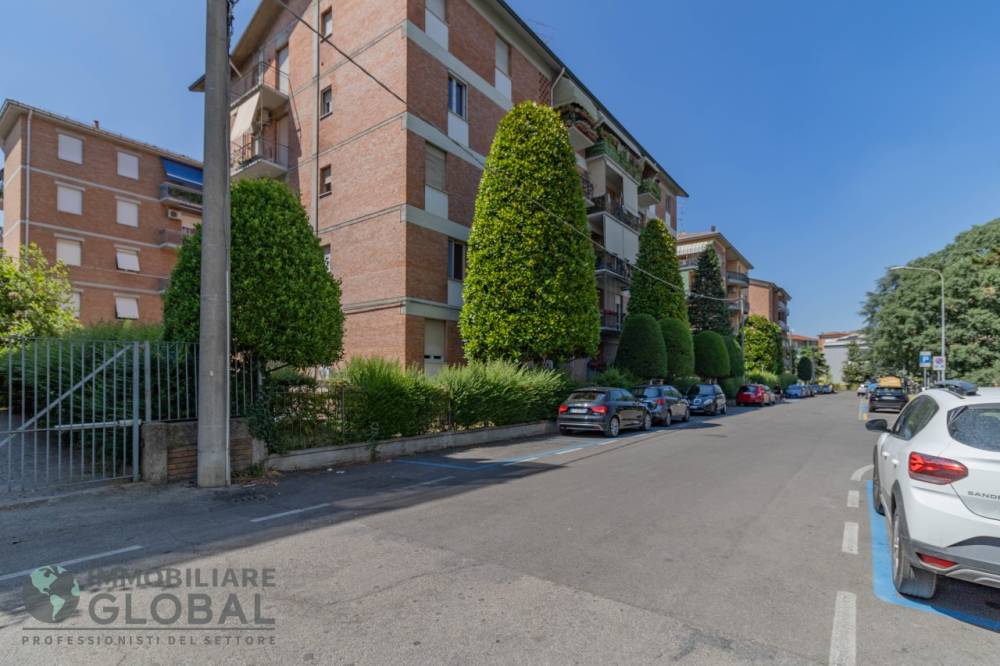 appartamento in vendita a Reggio nell'Emilia in zona Città Storica