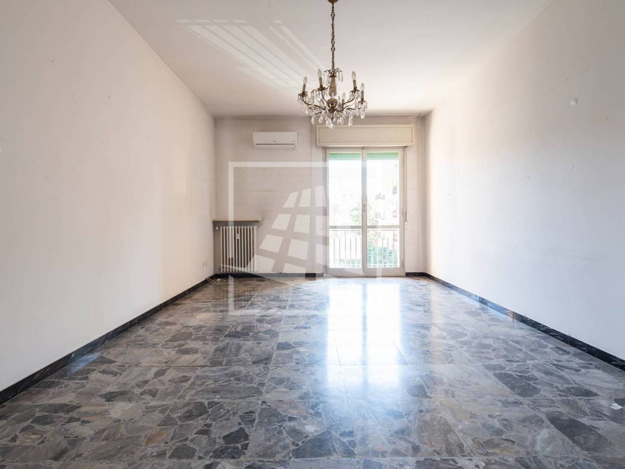 appartamento in vendita a Reggio nell'Emilia in zona Città Storica