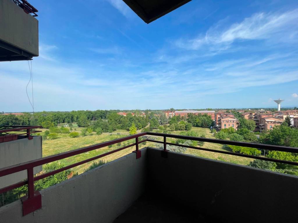 appartamento in vendita a Reggio nell'Emilia in zona Ospizio