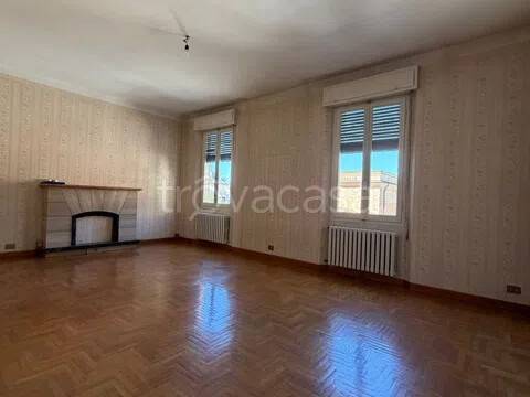 appartamento in vendita a Reggio nell'Emilia in zona Città Storica