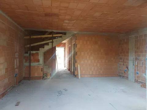 casa indipendente in vendita a Reggio nell'Emilia