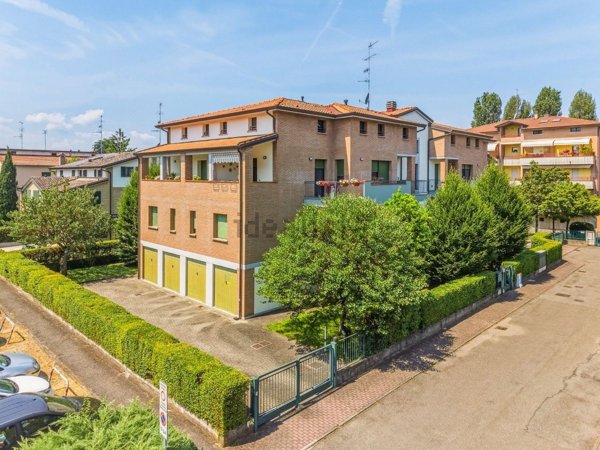 appartamento in vendita a Reggio nell'Emilia in zona Buco del Signore