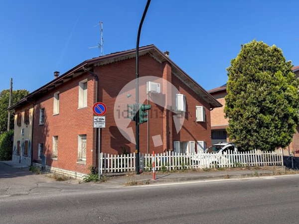 appartamento in vendita a Reggio nell'Emilia in zona Cavazzoli