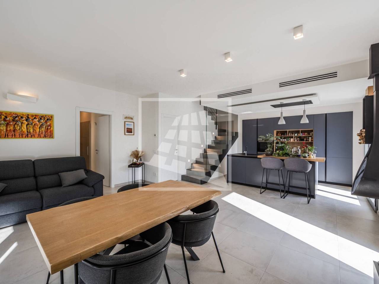 casa indipendente in vendita a Reggio nell'Emilia in zona Città Storica