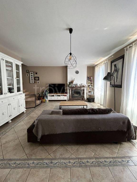 casa indipendente in vendita a Reggio nell'Emilia in zona San Bartolomeo