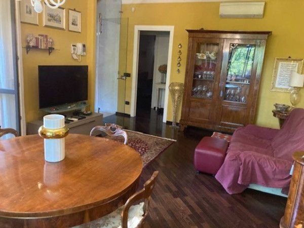 casa indipendente in vendita a Reggio nell'Emilia in zona Città Storica