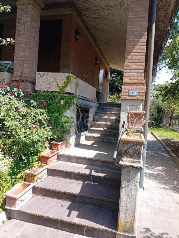 casa indipendente in vendita a Reggio nell'Emilia