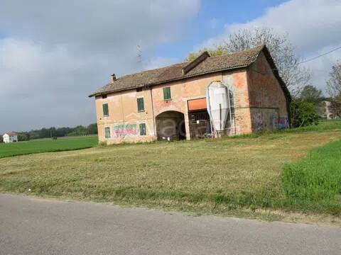 casa indipendente in vendita a Reggio nell'Emilia in zona Rivalta