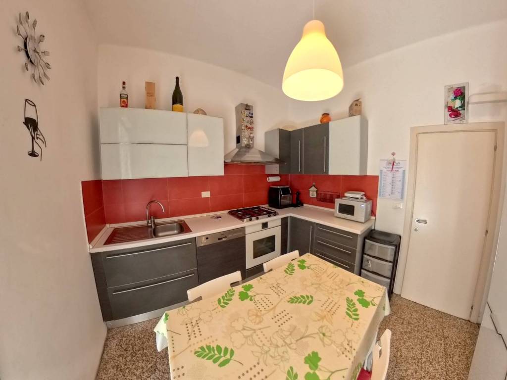 appartamento in vendita a Reggio nell'Emilia in zona Compagnoni / Migliolungo