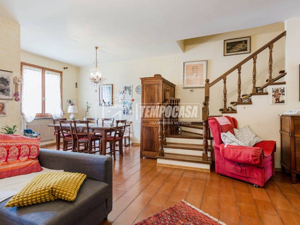 casa indipendente in vendita a Reggio nell'Emilia in zona Fogliano
