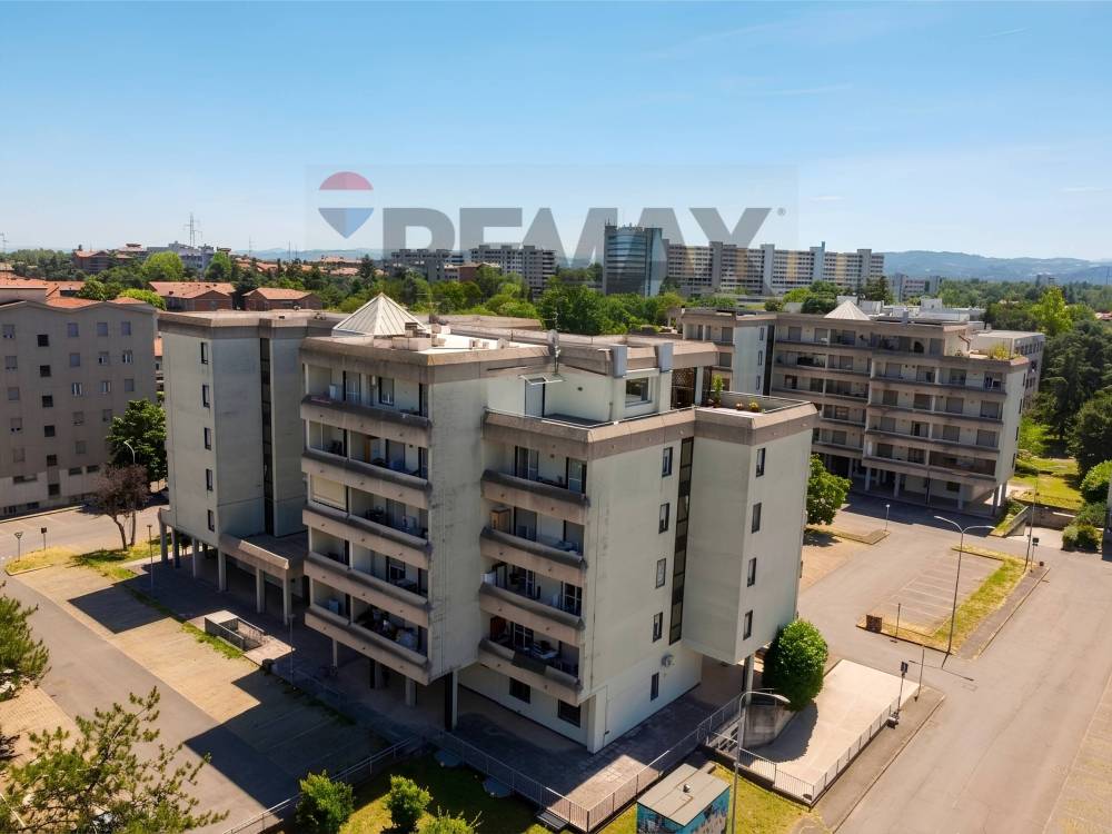 appartamento in vendita a Reggio nell'Emilia in zona Compagnoni / Migliolungo