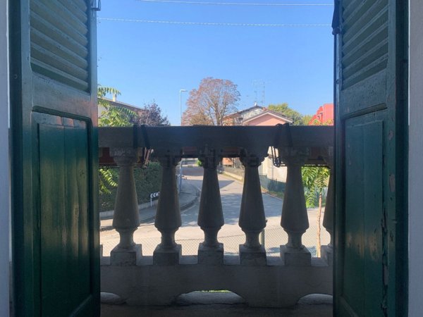casa indipendente in vendita a Reggio nell'Emilia in zona Marmirolo