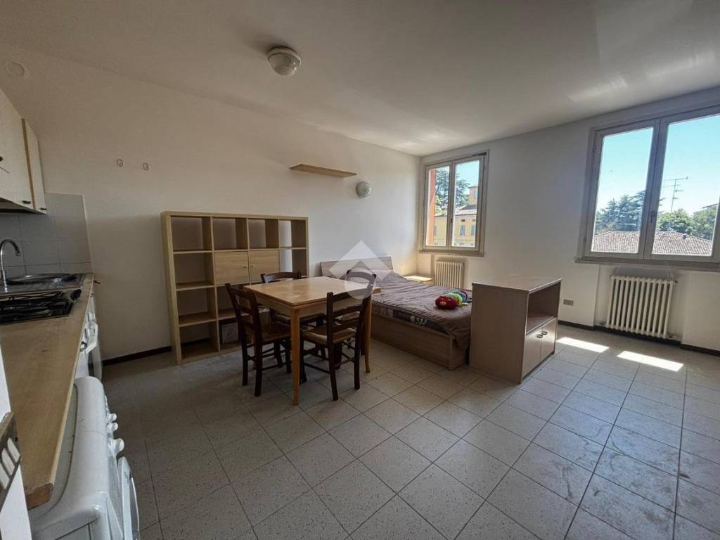 appartamento in vendita a Reggio nell'Emilia in zona Città Storica
