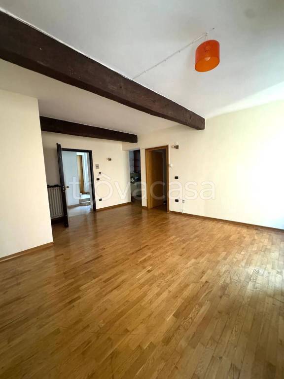 appartamento in vendita a Reggio nell'Emilia in zona Città Storica