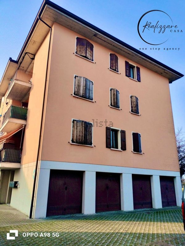 appartamento in vendita a Reggio nell'Emilia in zona Cadè / Gaida