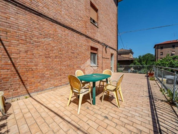 appartamento a Reggio nell'Emilia in zona San Pellegrino / Villa Canali