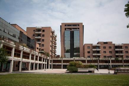 ufficio in vendita a Reggio nell'Emilia in zona Città Storica
