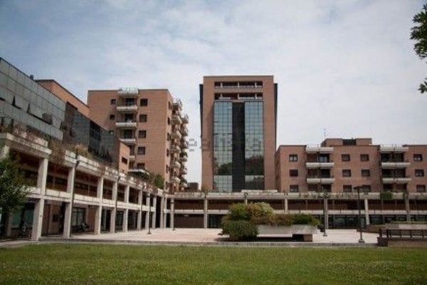 ufficio in vendita a Reggio nell'Emilia in zona Santa Croce