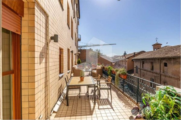 appartamento in vendita a Reggio nell'Emilia in zona Città Storica
