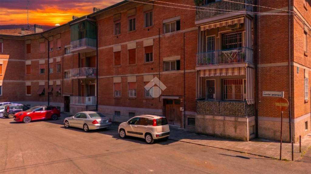 appartamento in vendita a Reggio nell'Emilia in zona Baragalla