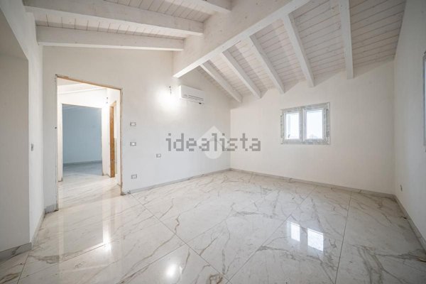 casa indipendente in vendita a Reggio nell'Emilia in zona Cavazzoli