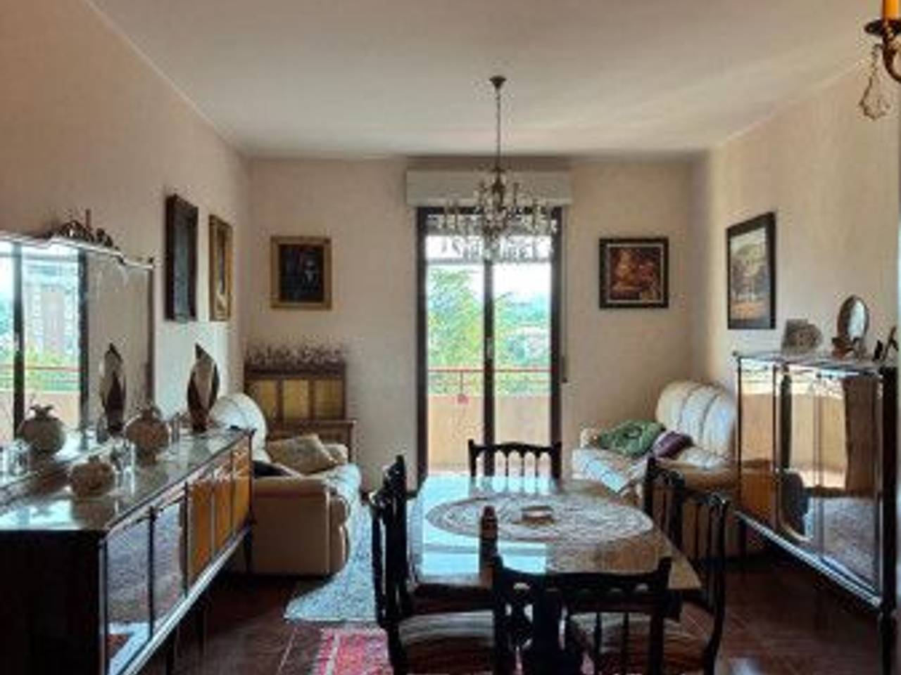 appartamento in vendita a Reggio nell'Emilia in zona Stranieri / Bazzarola