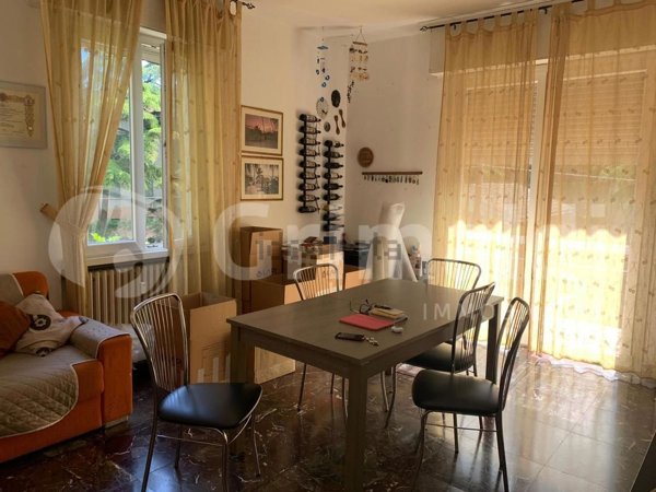 appartamento in vendita a Reggio nell'Emilia in zona Città Storica