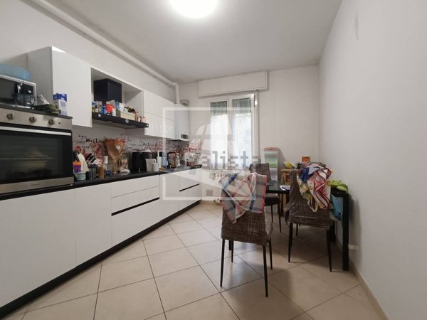 appartamento in vendita a Reggio nell'Emilia in zona Ospizio