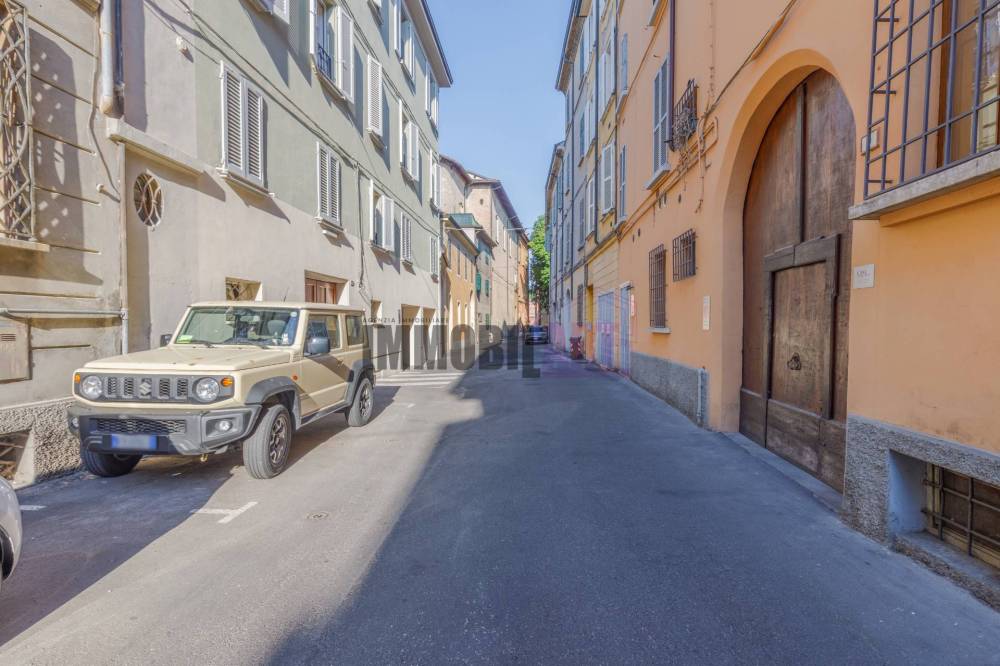 appartamento in vendita a Reggio nell'Emilia in zona Città Storica