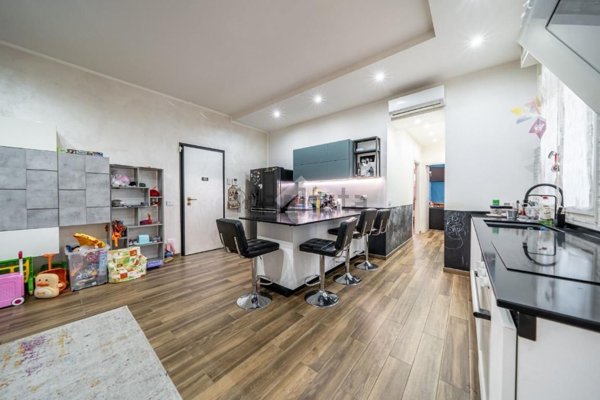 appartamento in vendita a Reggio nell'Emilia in zona Santa Croce