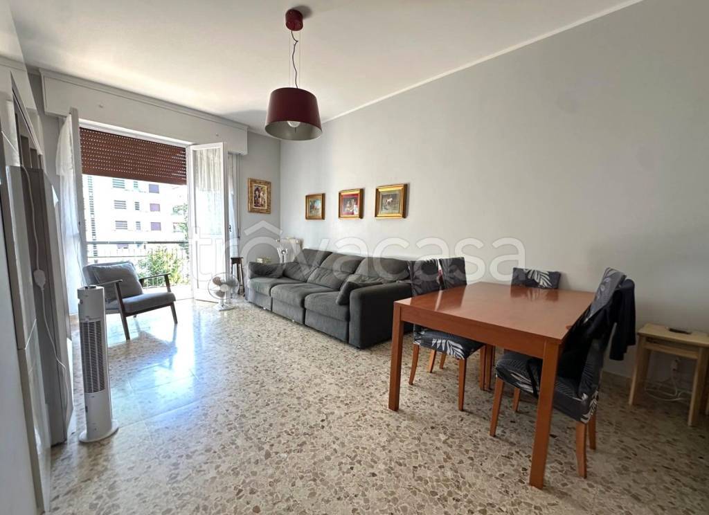 appartamento a Reggio nell'Emilia in zona San Pellegrino / Villa Canali